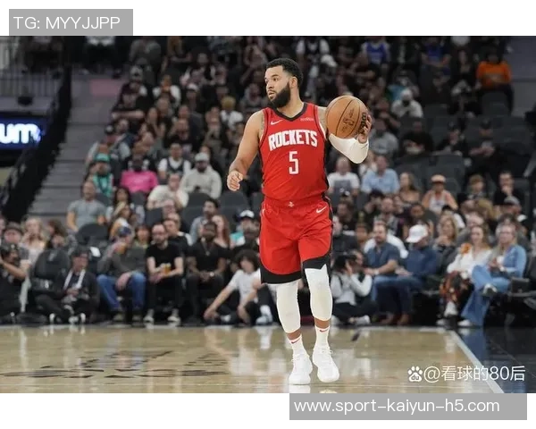 格雷森阿伦外线火力全开12投6中砍下17分4篮板5助攻表现抢眼